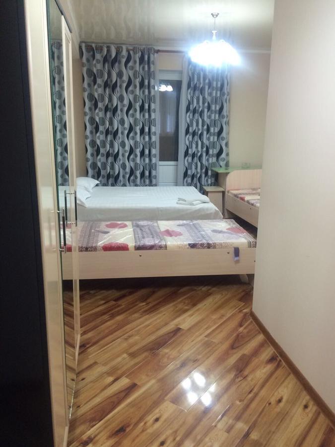 Hotel Prestizh タラズ エクステリア 写真