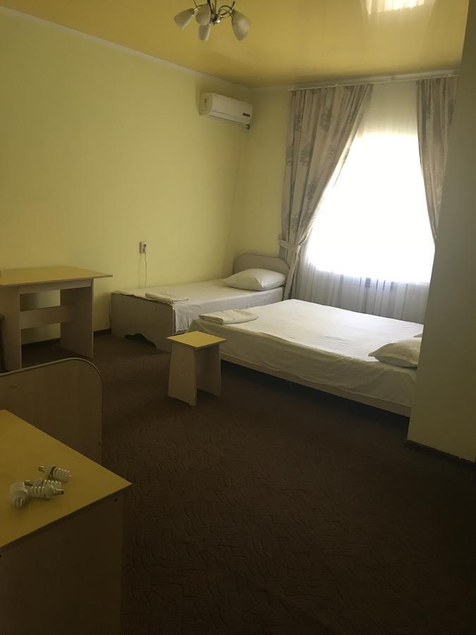 Hotel Prestizh タラズ エクステリア 写真